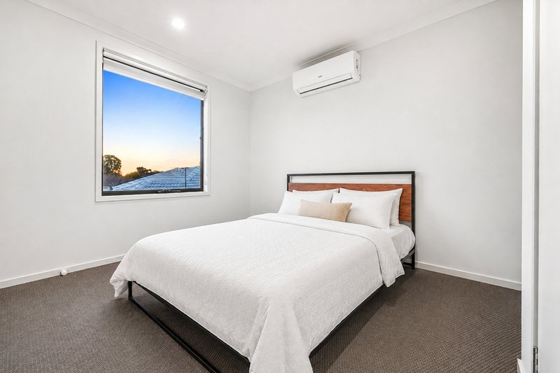 Photo - 2/21 David Street, Noble Park VIC 3174 - Image 7