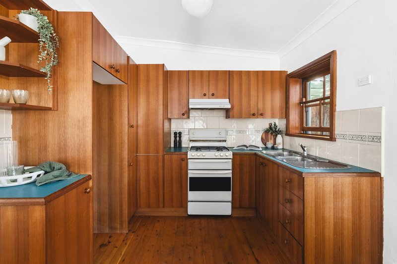 Photo - 221 Denison Street, Newtown NSW 2042 - Image 3