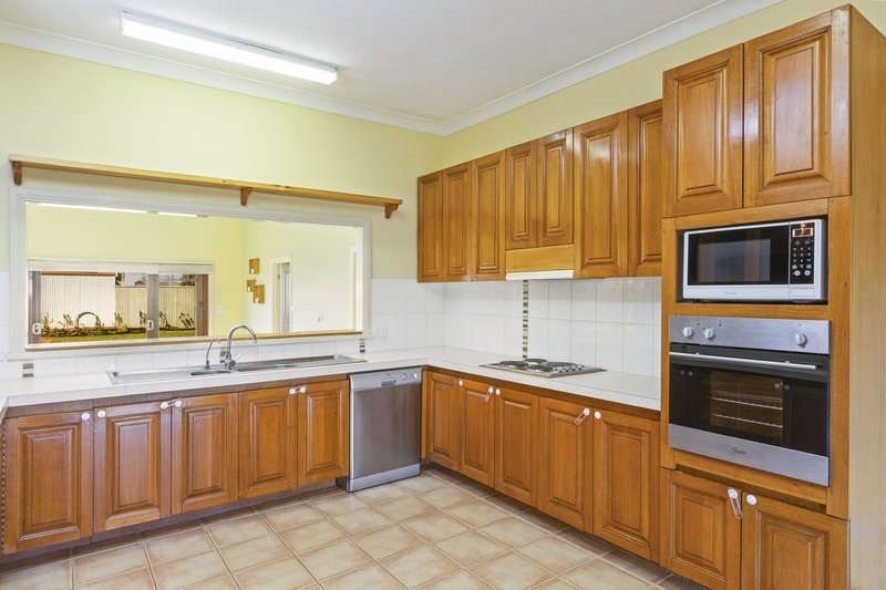 Photo - 221 Euston Avenue, Irymple VIC 3498 - Image 3