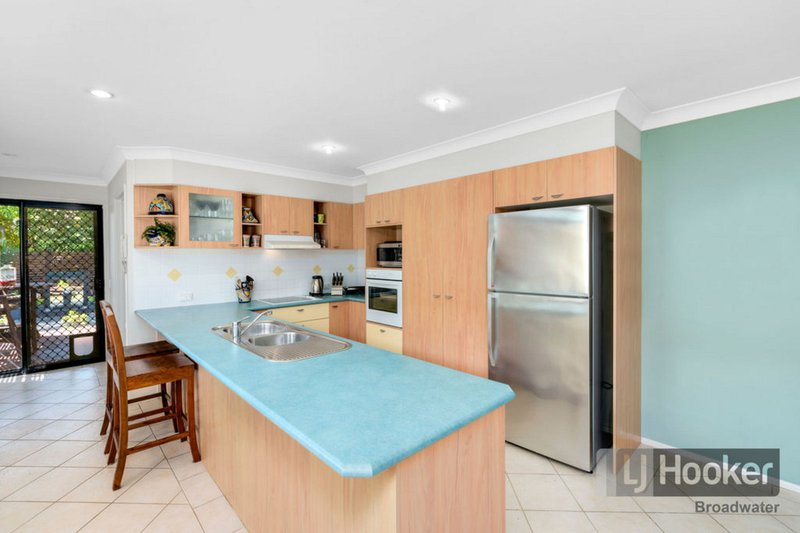 Photo - 2/21 Fisher Avenue, Southport QLD 4215 - Image 6