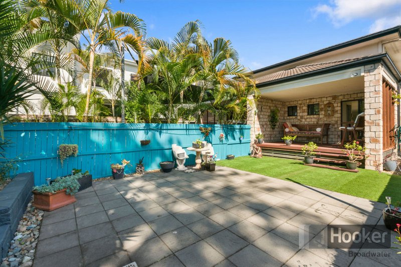 Photo - 2/21 Fisher Avenue, Southport QLD 4215 - Image 11