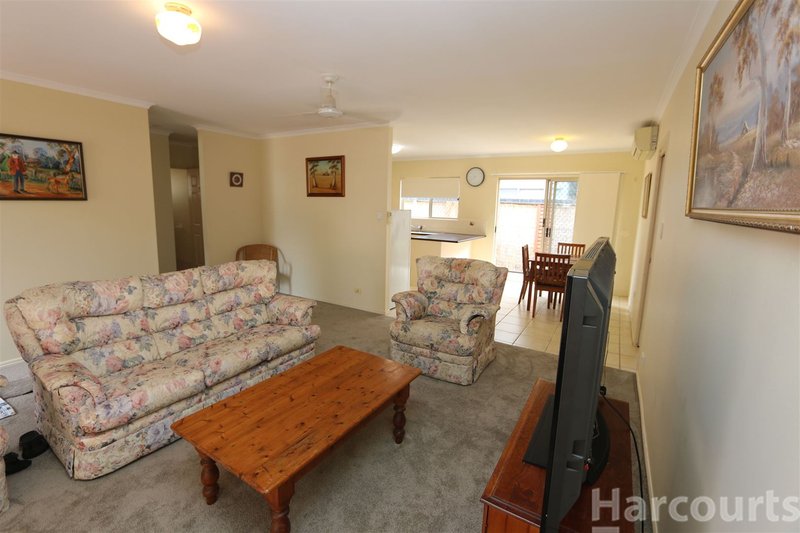 Photo - 2/21 Foley St , Bongaree QLD 4507 - Image 4