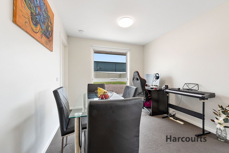 Photo - 2/21 Gatenby Drive, Miandetta TAS 7310 - Image 5