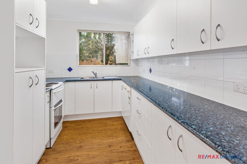 Photo - 2/21 Gregory Street, Clayfield QLD 4011 - Image 2