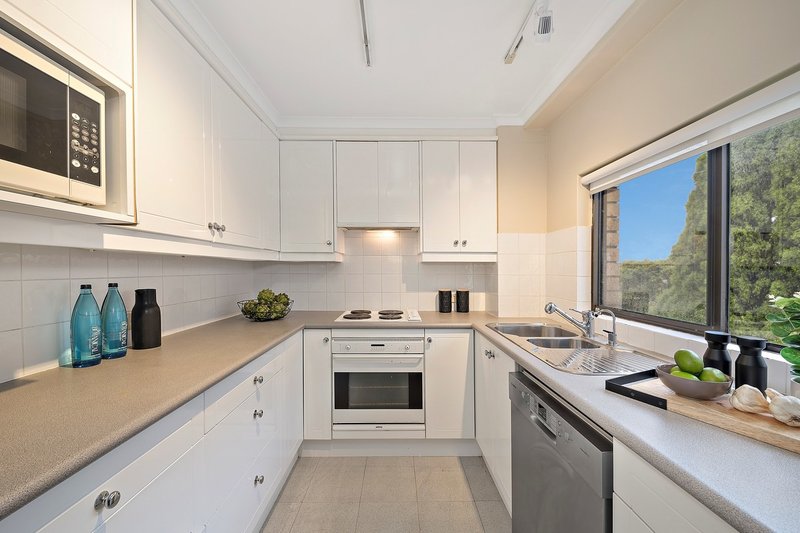 Photo - 22/1 Hampden Avenue, Cremorne NSW 2090 - Image 2