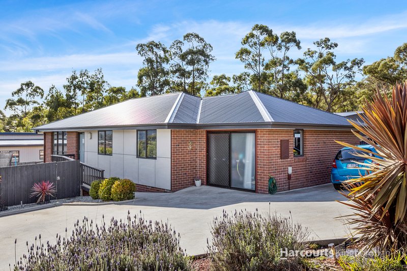 2/21 Hawthorn Drive, Kingston TAS 7050