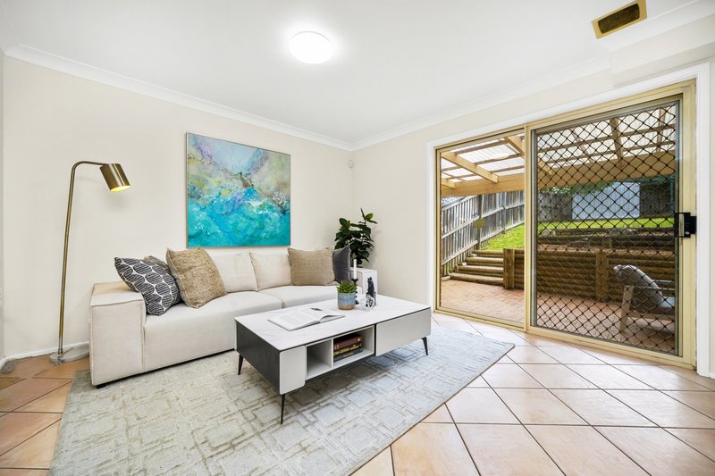 Photo - 2/21 Highclere Place, Castle Hill NSW 2154 - Image 7