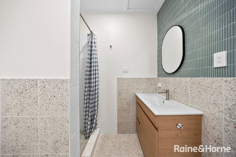Photo - 2/21 Indooroopilly Road, Taringa QLD 4068 - Image 6