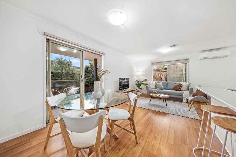 Photo - 2/21 James Street, Frankston VIC 3199 - Image 9