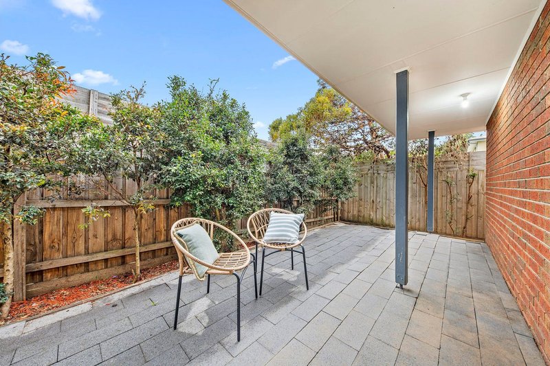 Photo - 2/21 James Street, Frankston VIC 3199 - Image 18