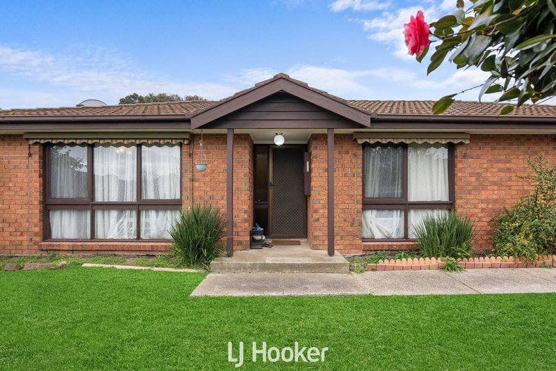 Photo - 2/21 Kerrison Drive, Hampton Park VIC 3976 - Image 1