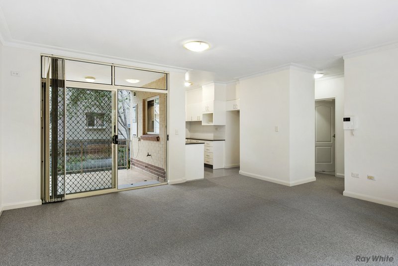 Photo - 2/21 Linda Street, Hornsby NSW 2077 - Image 1