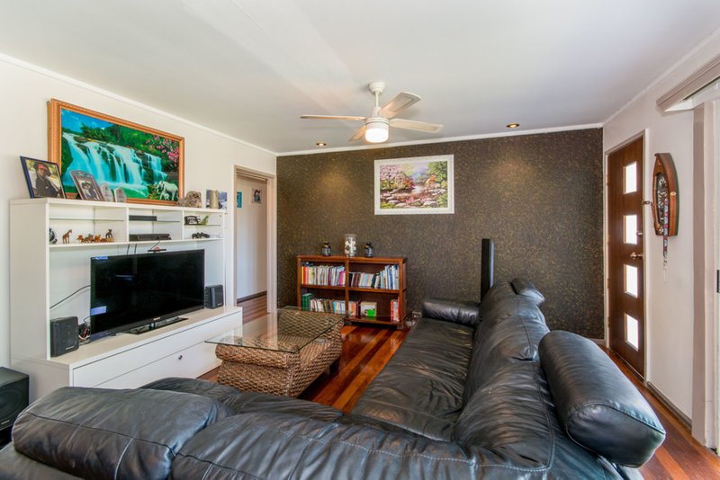 Photo - 221 Lyndhurst Road, Boondall QLD 4034 - Image 5