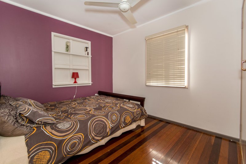 Photo - 221 Lyndhurst Road, Boondall QLD 4034 - Image 8