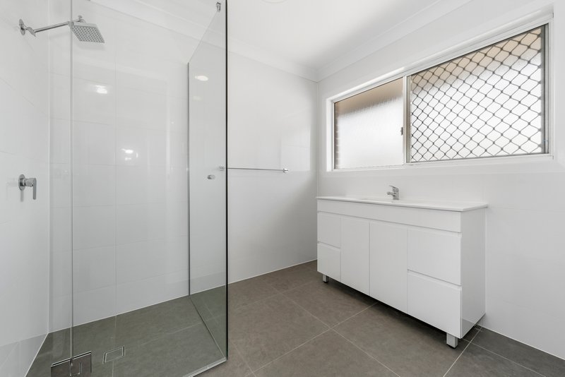 Photo - 2/21 Medina Street, Moorooka QLD 4105 - Image 6