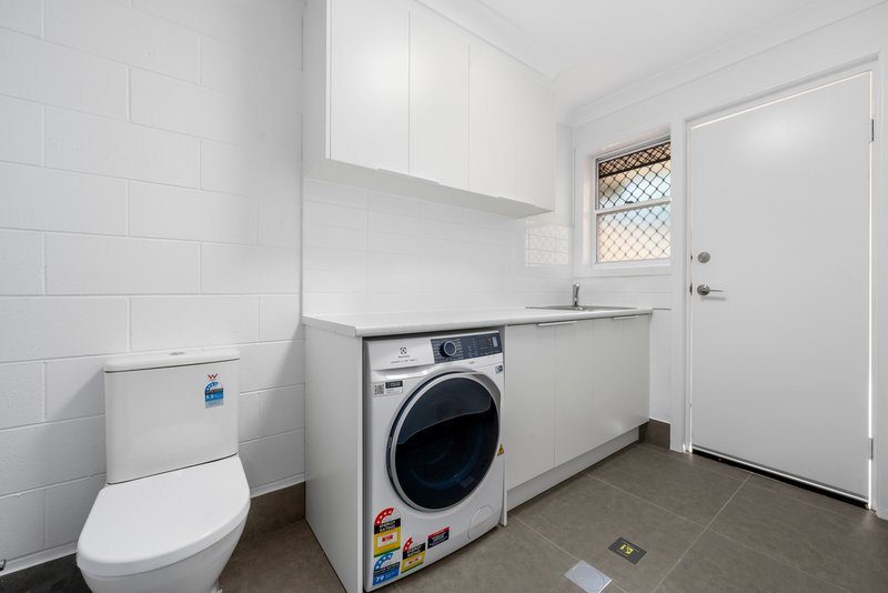 Photo - 2/21 Medina Street, Moorooka QLD 4105 - Image 7
