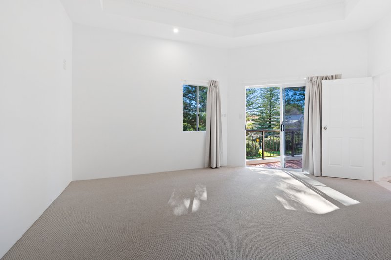 Photo - 2/21 Montana Road, Mermaid Beach QLD 4218 - Image 7