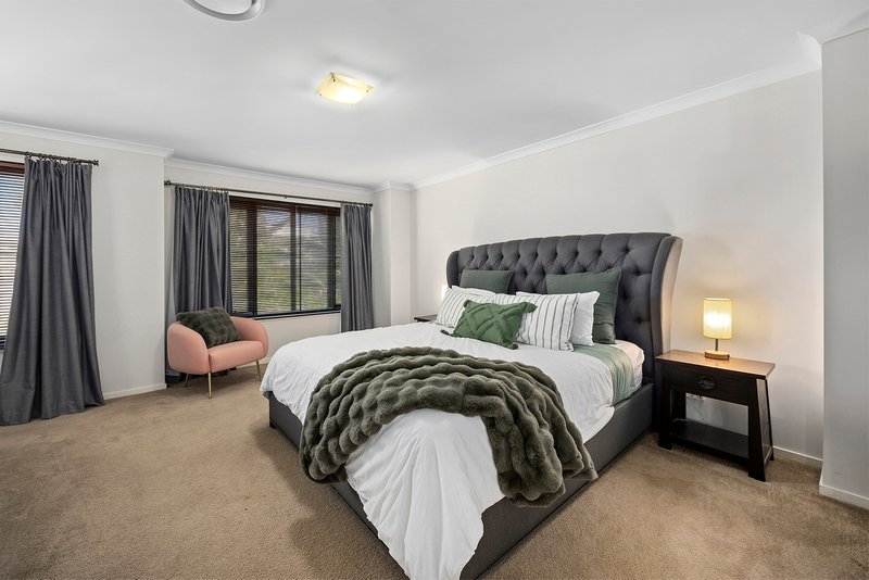 Photo - 221 Ridley Road, Bridgeman Downs QLD 4035 - Image 10