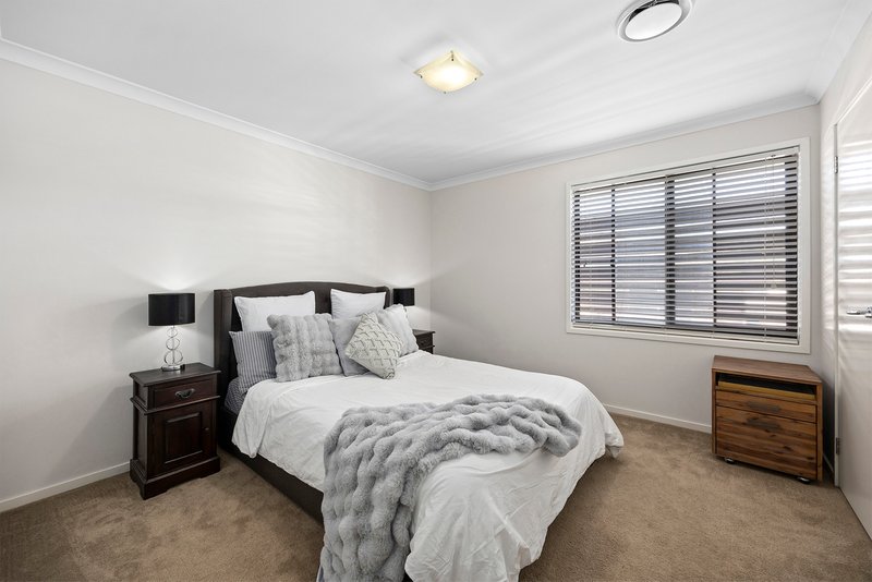 Photo - 221 Ridley Road, Bridgeman Downs QLD 4035 - Image 12