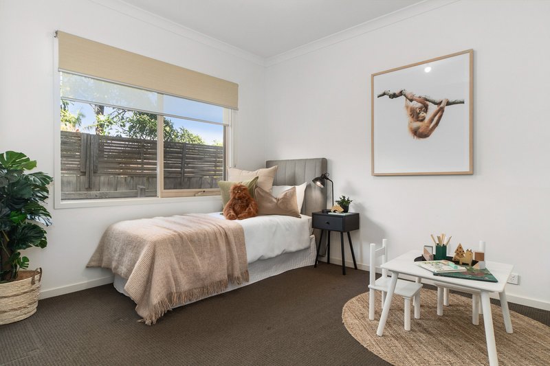 Photo - 2/21 Rosslyn Avenue, Seaford VIC 3198 - Image 8