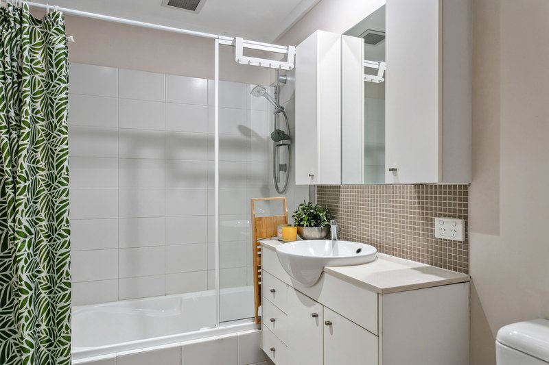 Photo - 2/21 Rowland Street, Subiaco WA 6008 - Image 8