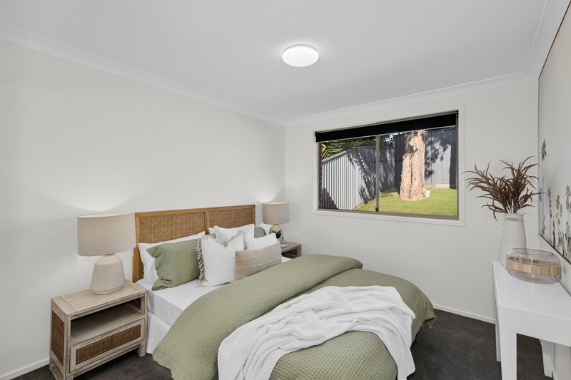 Photo - 2/21 Sandpiper Place, Green Point NSW 2251 - Image 6