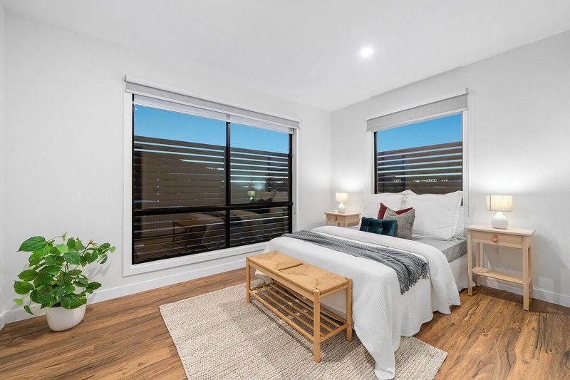 Photo - 2/21 Sandra Avenue, Fawkner VIC 3060 - Image 8