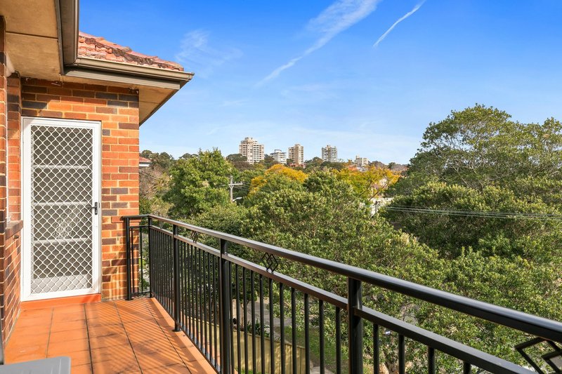 Photo - 2/21 Tobruk Avenue, Cremorne NSW 2090 - Image 2