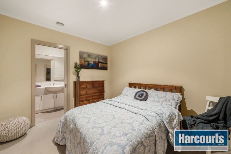 Photo - 2/21 Tyner Road, Wantirna South VIC 3152 - Image 5