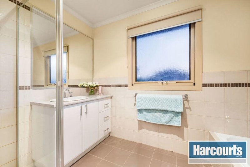 Photo - 2/21 Tyner Road, Wantirna South VIC 3152 - Image 6