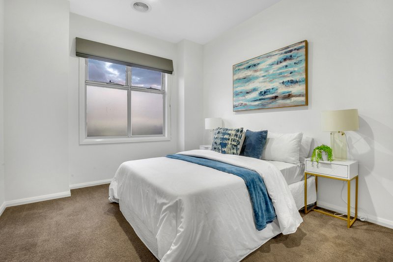 Photo - 2/21 Watt Avenue, Oak Park VIC 3046 - Image 13