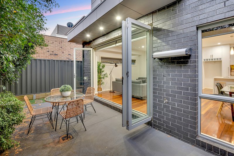 Photo - 2/21 Watt Avenue, Oak Park VIC 3046 - Image 17