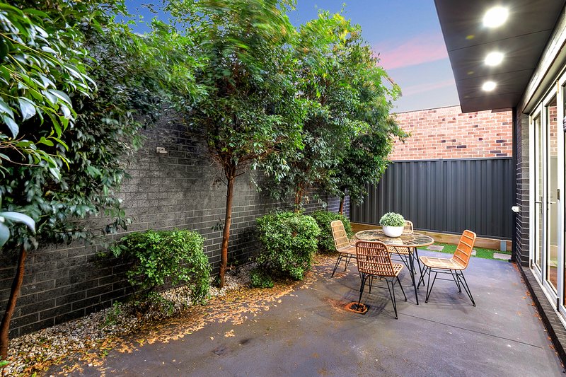 Photo - 2/21 Watt Avenue, Oak Park VIC 3046 - Image 18