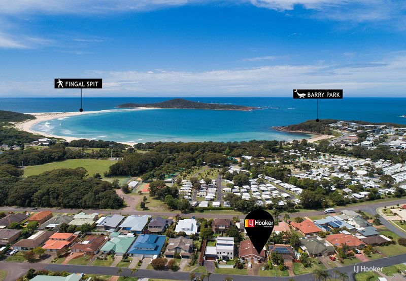 Photo - 2/21 Whitesands Road, Fingal Bay NSW 2315 - Image 2