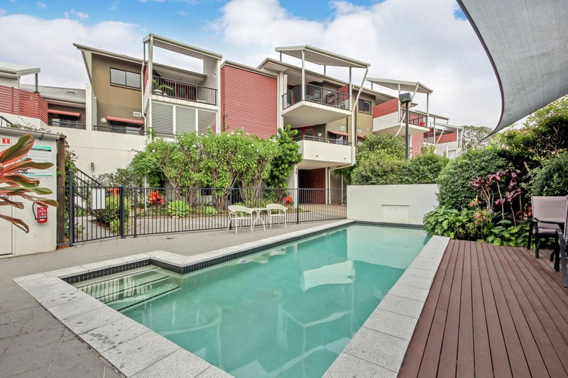 2/21 Wolseley Street, Clayfield QLD 4011