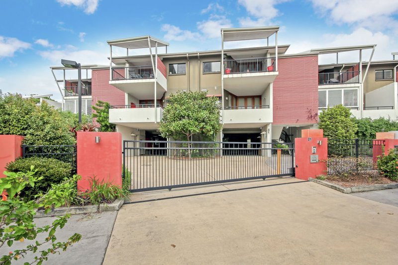 Photo - 2/21 Wolseley Street, Clayfield QLD 4011 - Image 12