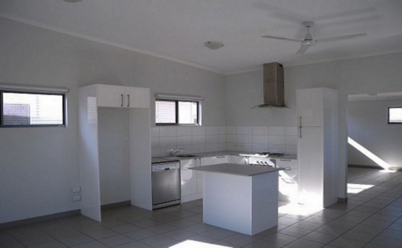 Photo - 22/10 Damascene Crescent, Bellamack NT 0832 - Image 5