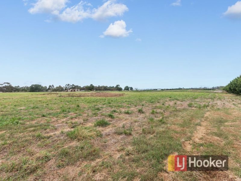 Photo - 2210 South Gippsland Highway, Devon Meadows VIC 3977 - Image 3