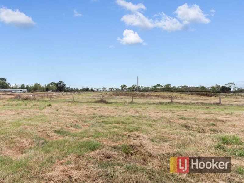 Photo - 2210 South Gippsland Highway, Devon Meadows VIC 3977 - Image 5