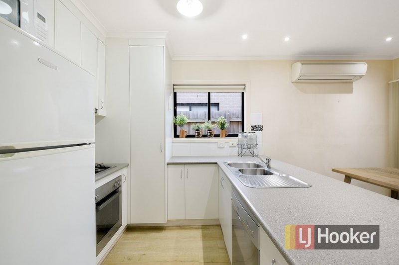 Photo - 22/103 Army Road, Pakenham VIC 3810 - Image 3