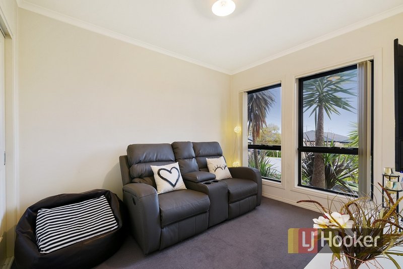 Photo - 22/103 Army Road, Pakenham VIC 3810 - Image 6