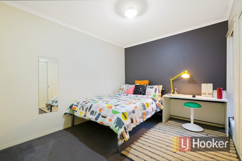 Photo - 22/103 Army Road, Pakenham VIC 3810 - Image 7