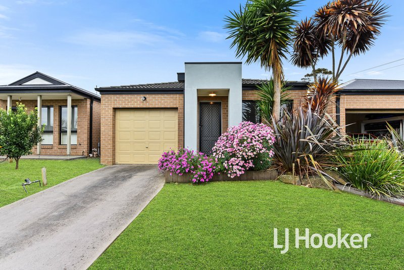 22/103 Army Road, Pakenham VIC 3810