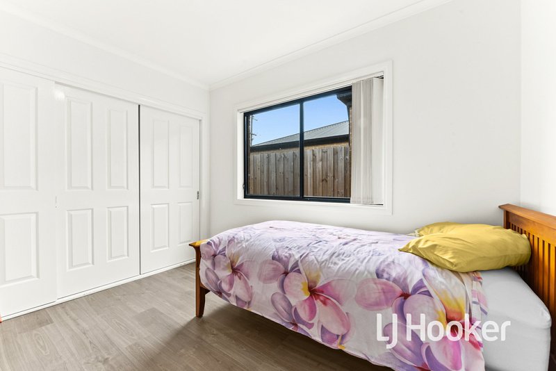 Photo - 22/103 Army Road, Pakenham VIC 3810 - Image 9