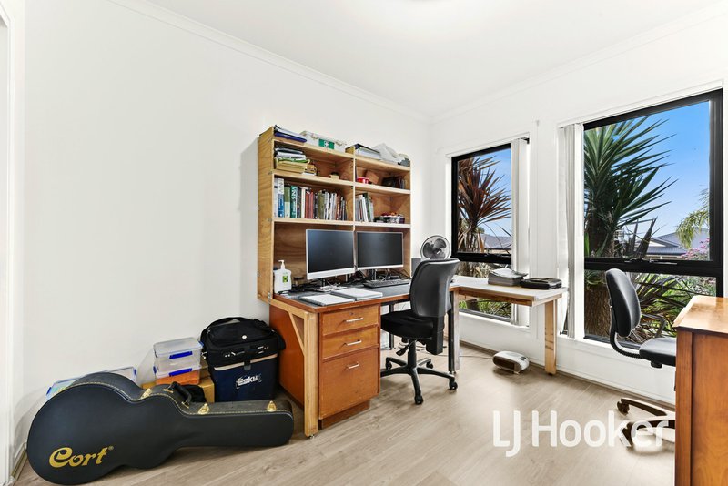 Photo - 22/103 Army Road, Pakenham VIC 3810 - Image 11