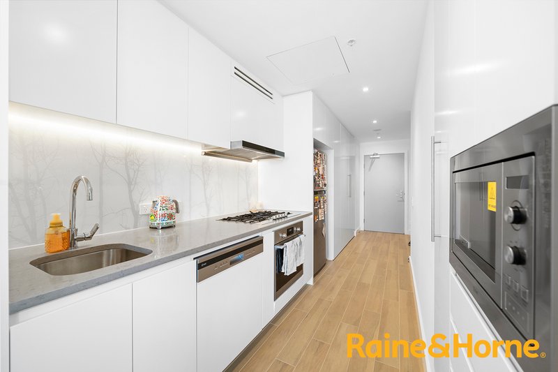 Photo - 2210/8 Walker Street, Rhodes NSW 2138 - Image 6