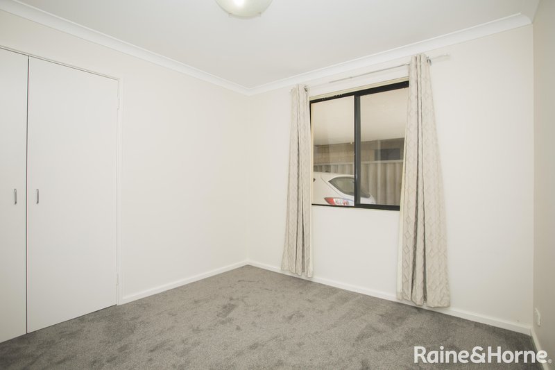 Photo - 22/11 Elvire Street, Viveash WA 6056 - Image 10