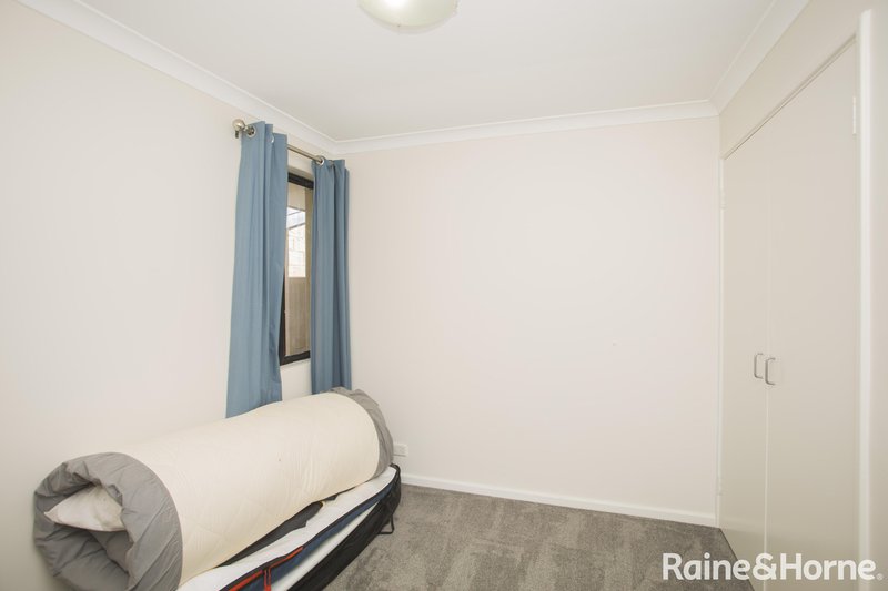 Photo - 22/11 Elvire Street, Viveash WA 6056 - Image 11