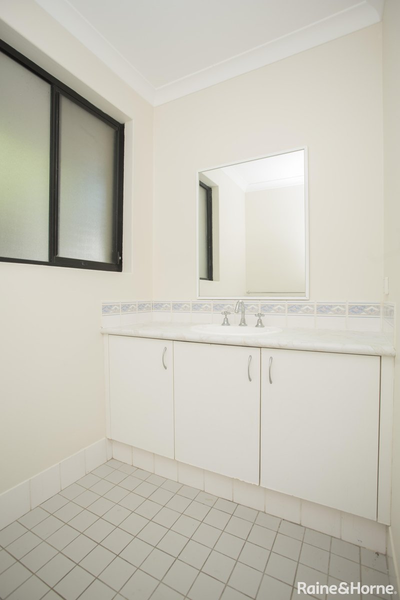 Photo - 22/11 Elvire Street, Viveash WA 6056 - Image 12