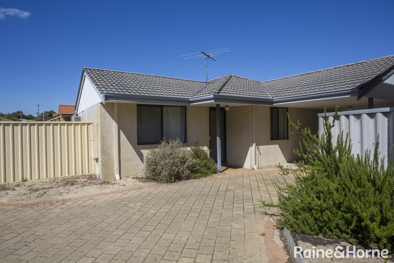 Photo - 22/11 Elvire Street, Viveash WA 6056 - Image 17